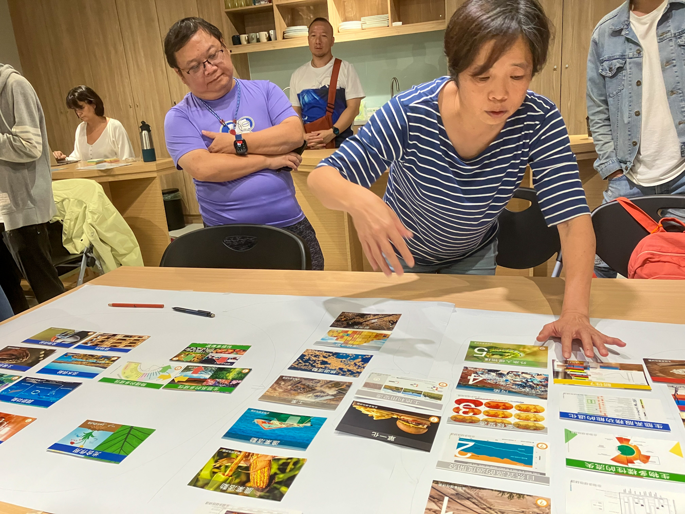 Fresque de la Biodiversité organisée à Taichung dans le cadre de la Nuit des Idées, novembre 2024 (photo : Sasa/Rti)