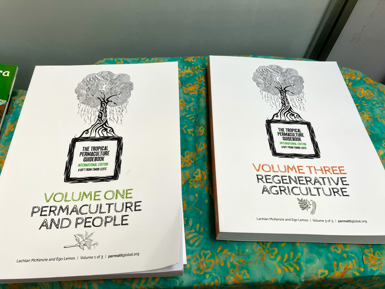 Manuels de permaculture en anglais qui peuvent être utilisés dans les écoles et téléchargeables gratuitement, réalisés par Permatil au Timor Oriental