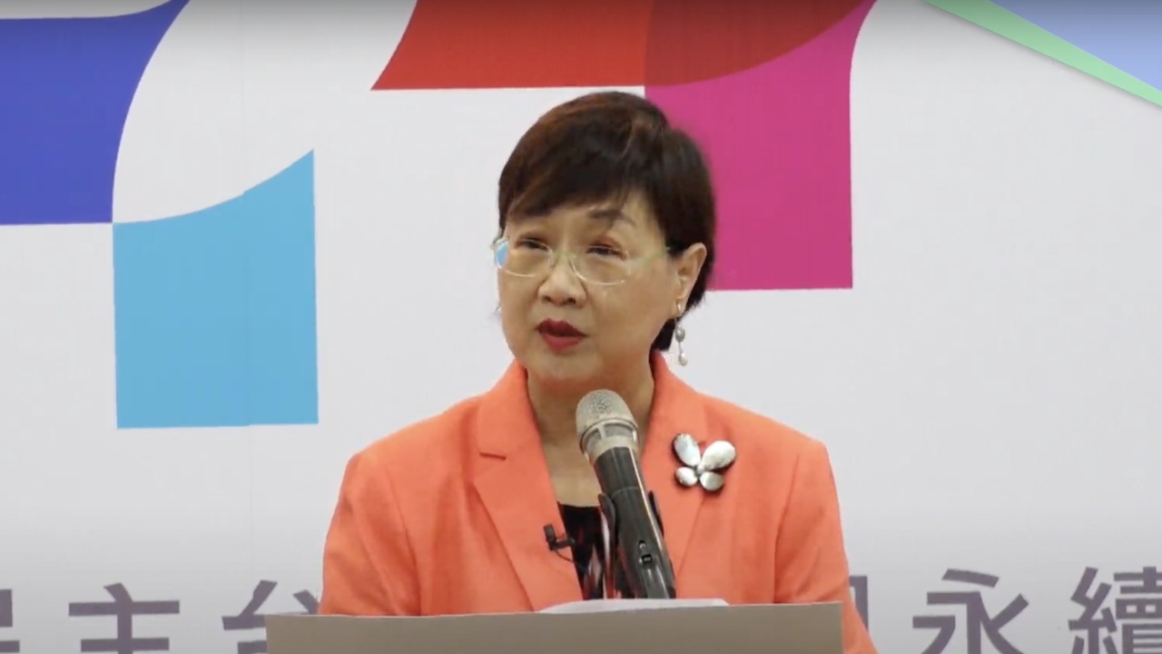 Ketua OCAC Hsu Chia-ching (5/10) umumkan pihaknya menyambut Tionghoa perantau berwisata ke Taiwan dalam rangka merayakan hari nasional ROC (foto: Rti)