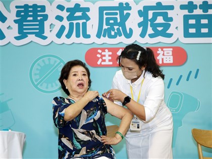 Musim Flu Segera Datang, Menteri MOHW Imbau Masyarakat Vaksinasi Flu (foto: CNA)