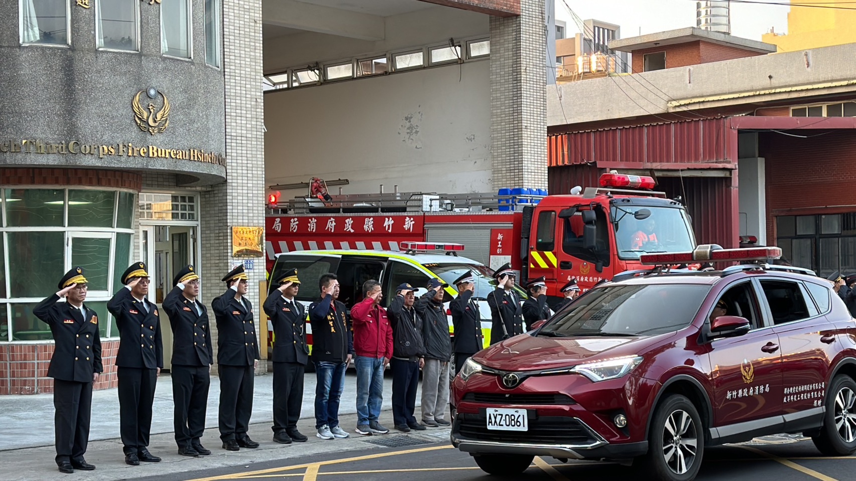 Petugas Damkar Taiwan Tewas Setelah Menyelamatkan 4 PMA Ilegal dari Insiden Kebakaran, 1 PMA Akhirnya Tertangkap dan Ungkap Penyebab. 圖/中華日報