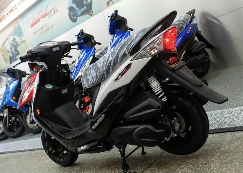 Anak Minta Dibelikan Motor, Orang Tua Kaget Lihat Harganya, Respons Netizen Terpecah. 圖/YAHOO 台灣