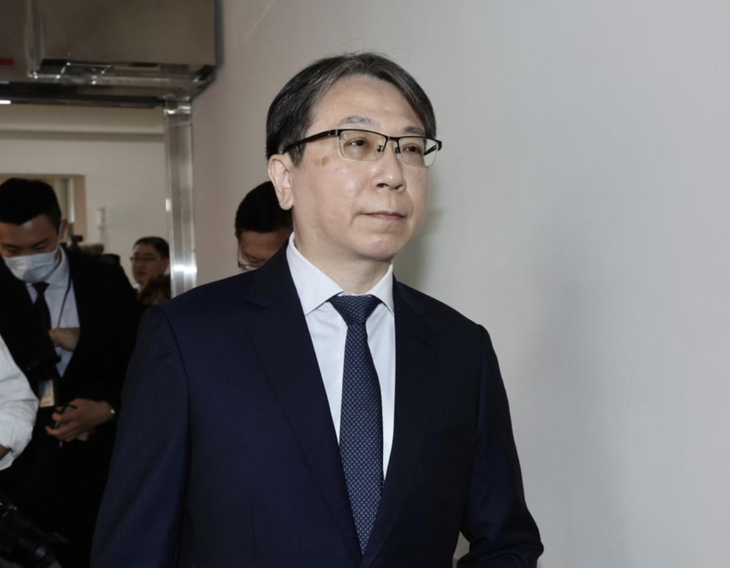 Kepala Dewan Keamanan Nasional (NSB), Tsai Ming-yen pada hari Rabu ini (1/ 5) menghadiri sidang komite luar negeri dan pertahanan nasional untuk memberikan laporan khusus (foto: CNA)