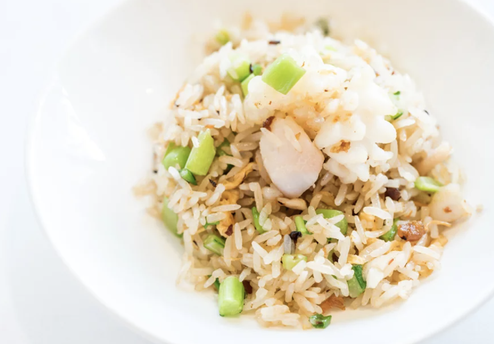cara menyajikan nasi goreng yang lezat (foto:ingimage)