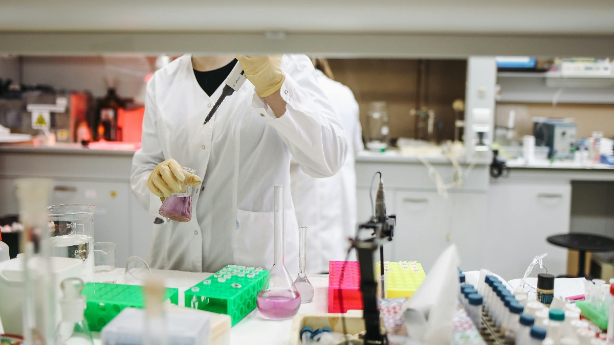 Kasus COVID-19 di Taiwan Kembali Meningkat, CDC: Jumlah Kasus Positif Dalam Sepekan Melonjak Menjadi 623 Kasus, 38 Meninggal Dunia 圖/EBC NEWS