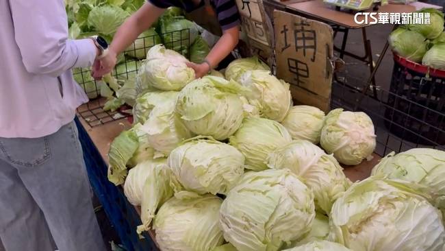 Pasca Taifun Gaemi Harga Sayur Melambung Tinggi! 3 Buah Pare NT$ 400, Harga Kol Termahal NT$ 250 (foto: CTS)