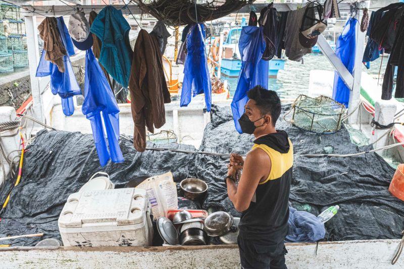 “Kami Ditipu!”, 10 ABK Asal Indonesia Tidak Menerima Upah Selama 15 Bulan Setelah Bekerja di Kapal Taiwan, Salah Seorang Anggota Keluarga ABK Sampai Meninggal Dunia Karena Tidak Ada Uang Berobat 圖/今日新聞