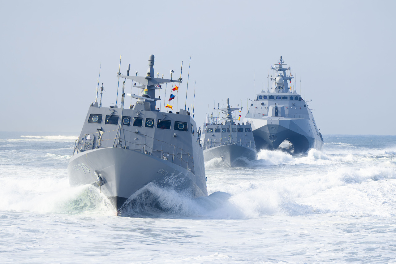 Korvet Tuo Chiang dan kapal rudal cepat tengah menjalani latihan militer