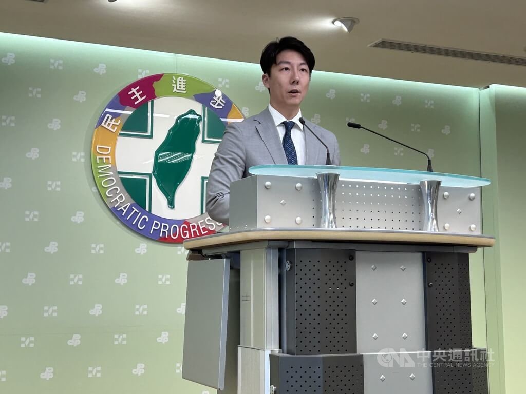 Jubir parpol DPP Wu Cheng (foto: CNA)
