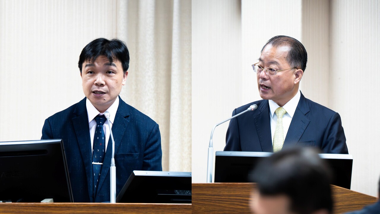 Wakil Ketua Dewan Urusan Daratan Tiongkok (MAC), Shen You-zhong (kiri) dan Wakil Direktur Biro Keamanan Nasional (NSB) Taiwan, Huang Ming-chao (kanan)