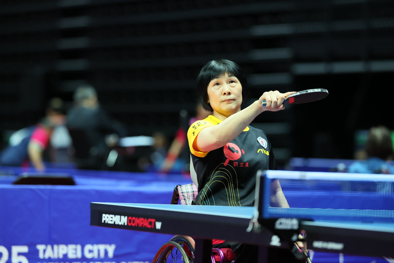 Nenek Petenis Meja Terhebat, Lu Bi-chun (盧碧春) 62 tahun  (foto: Departemen Olahraga Pemkot New Taipei)