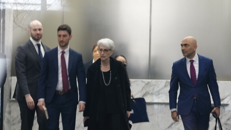 外交部の吳釗燮・部長と国家安全会議の顧立雄・秘書長がアメリカのウェンディ・シャーマン（Wendy Sherman）国務副長官、ホワイトハウスのカート・キャンベル（Kurt Campbell）インド太平洋事務協調官らと会談を行った。（写真：CNA）