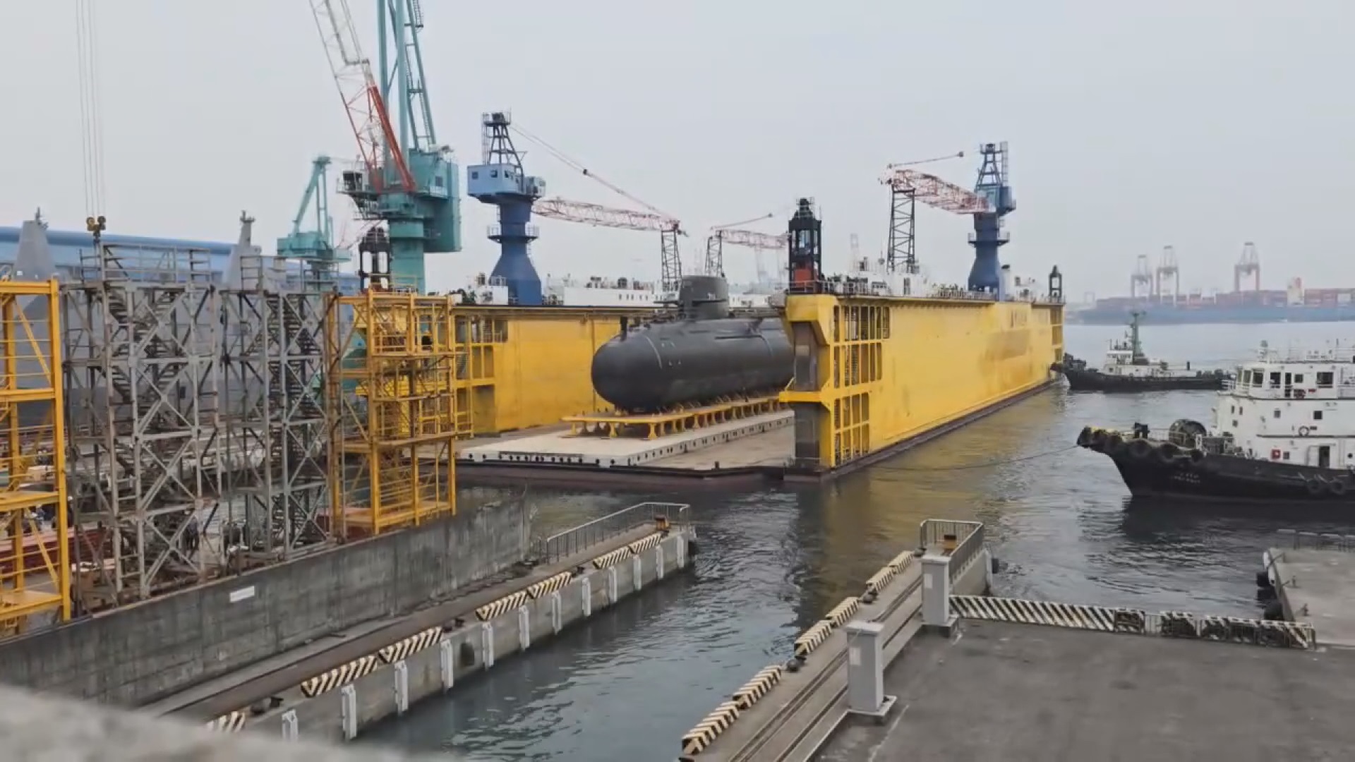 初の国産潜水艦「海鯤號」、ドックを出て次段階の試験へ-ニュース-財団