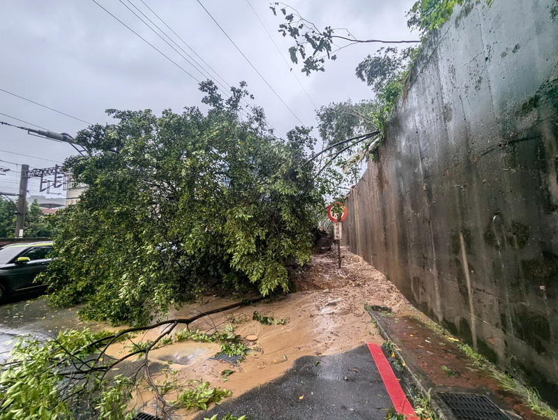 台風18号の被害状況】2人死亡、2人不明、123人負傷、漁船9隻漂流