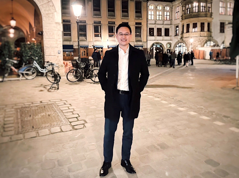 뮌헨안보회의(Munich Security Conference)는 17일 열릴 예정이다. 민진당 타이베이시의원 자오이샹(趙怡翔)은 타이완의 첫 뮌헨 청년대표로 선출되어 매우 영광스럽고 회의에서 타이완해협 평화 안정을 강조할 것이라고 밝혔다. - 사진:CNA