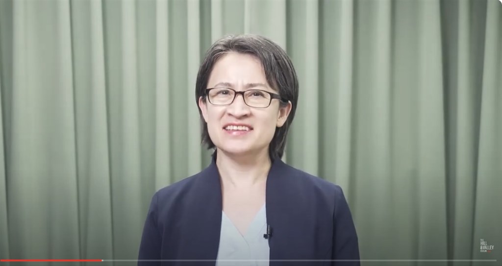 미 국가안전 포럼 ‘힐 앤 밸리 포럼(Hill & Valley Forum)’이 현지시간으로 어제(1일) 워싱턴에서 열린 가운데, 샤오메이친(蕭美琴) 차기 부총통은 사전녹화 방식으로 연설을 발표해 국방 분야에서 타이완과 미국의 협력을 호소했다. - 사진: 사전녹화 영상