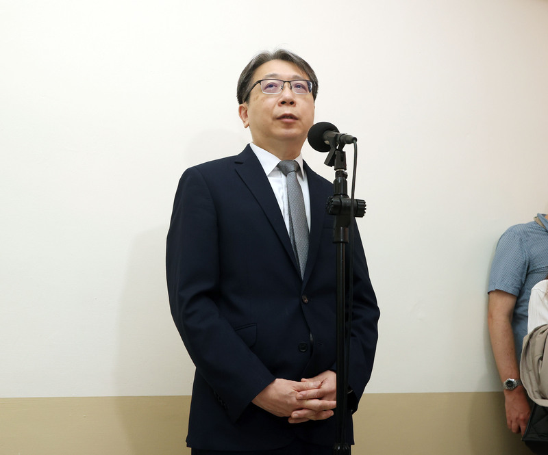 중화민국 국군 고위장교의 차량에 중국산 블랙박스가 사용된다는 의혹에 대해 차이밍옌(蔡明彥) 국가안전국장은 오늘(8일) 입법원 인터뷰에서 국가안전국은 중국산 블랙박스를 사용하지 않은 것으로 확인되었다고 일축했다. - 사진: CNA