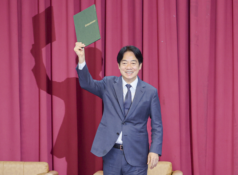 라이칭더(賴清德) 총통이 오늘(12일) 타이완 민주화와 타이완 독립을 주장하는 ‘타이완국민 자구운동선언(台灣人民自救運動宣言)’ 60주년 포럼에 참석했다. - 사진: CNA