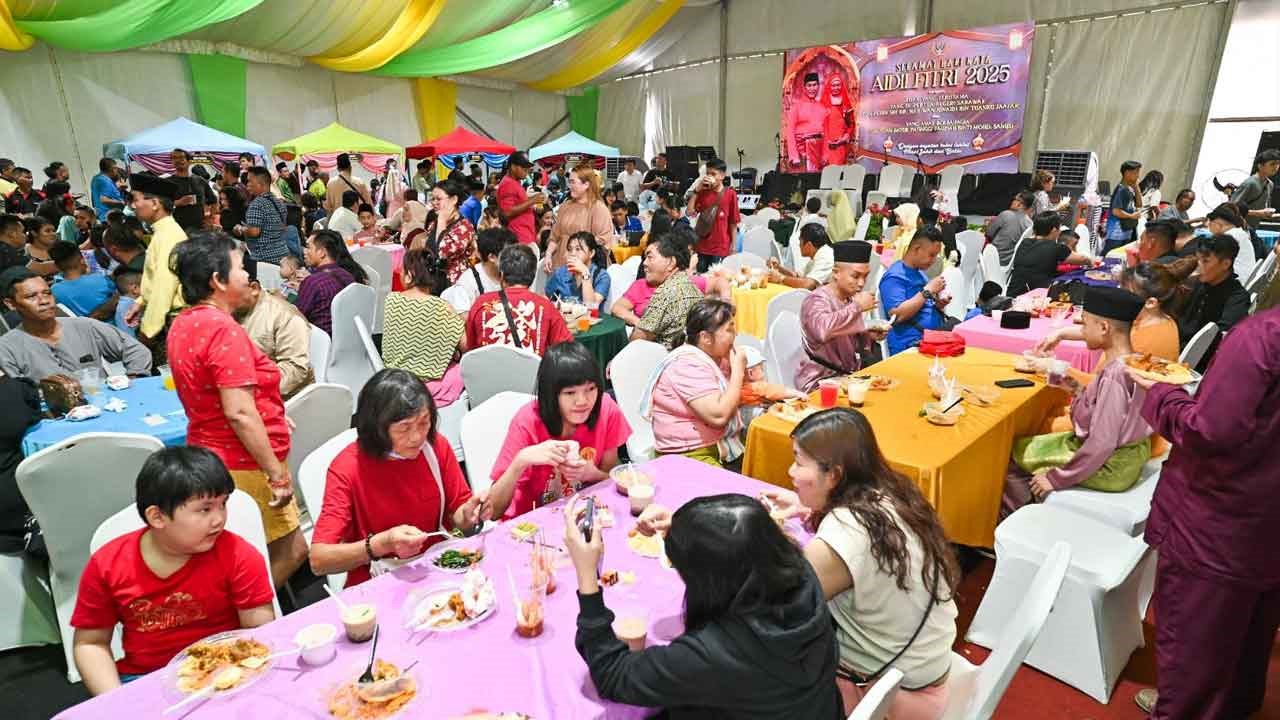 Rumah Terbuka di Sarawak -Foto kredit: Unit Komunikasi Awam Sarawak - UKAS