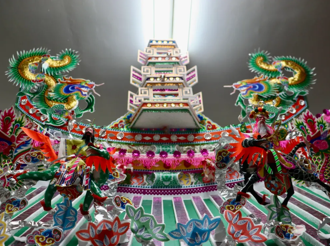 บ้านกระดาษเทพเจ้า ผลงานอันประณีตและงดงามของคุณหลี่ชิงหรง