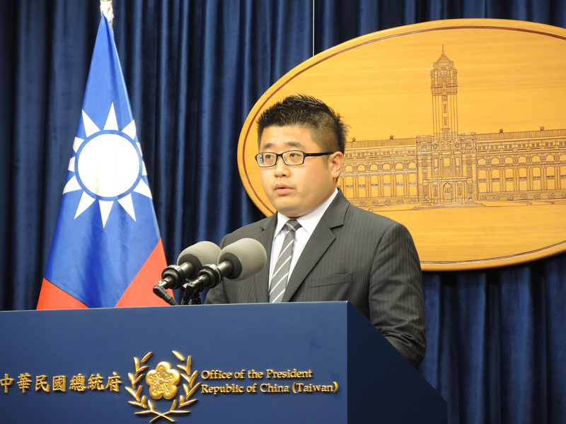 總統府發言人林鶴明（圖）29日指出，感謝美國國會軍事委員會對台灣國防安全與台美安全關係的重視。台灣會持續重視國防投資，強化自我防衛能力，並與美國等友人保持密切溝通，確保區域和平與穩定。<br />(圖：中央社)