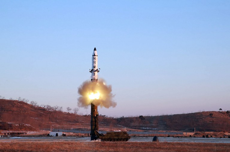 南韓軍方：北韓朝東部海域發射至少1枚彈道飛彈。示意圖。 (AFP)