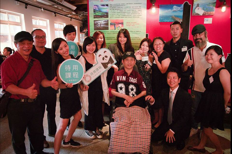 癱瘓23年，金根鴻開個展圓夢（江昭倫攝）