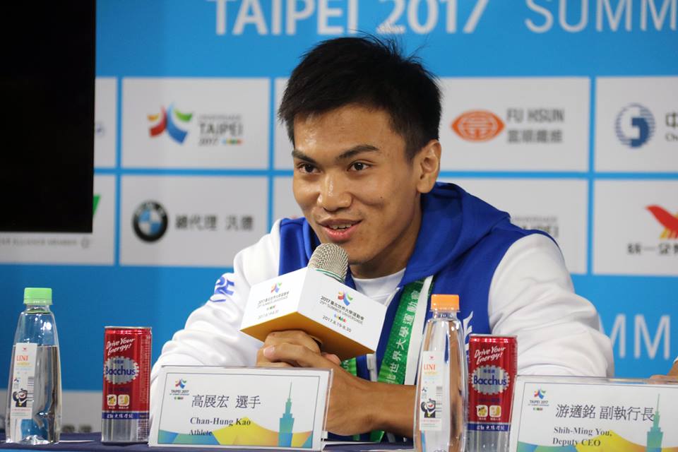 中華舉重協會與中華奧會3日凌晨接獲國際舉重總會(IWF)通知，確定台灣男子61公斤量級好手高展宏(圖)與男子96公斤量級的陳柏任，靠著名額再分配，順利補進東京奧運參賽名單。(資料照／歐陽夢萍 攝)