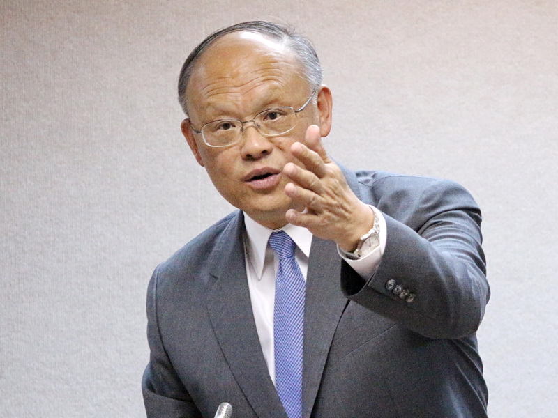 政務委員鄧振中14日表示，目前CPTPP正在等待祕魯、智利、汶萊和馬來西亞批准，政府將視情況發展提出加入申請案。(資料照/王照坤 攝)