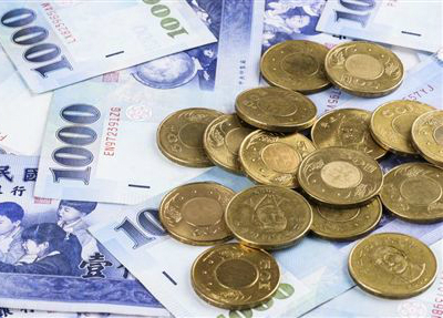 財政部統計，今年房屋稅開徵件數只微幅增加18.4萬戶，但稅額從去年新台幣911億，一舉來到1028億，首次突破千億，主要是因為非自住的稅額大幅增加。(圖：中央社)