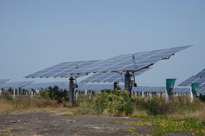 農地種電變難恐湧變更送審潮，陳吉仲籲地方把關。(圖：中央社)