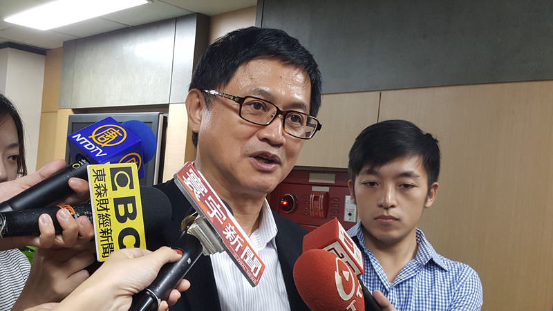 華為事件發酵，和碩董事長童子賢提醒科技業，小心勿踩雷。(圖：中央社)