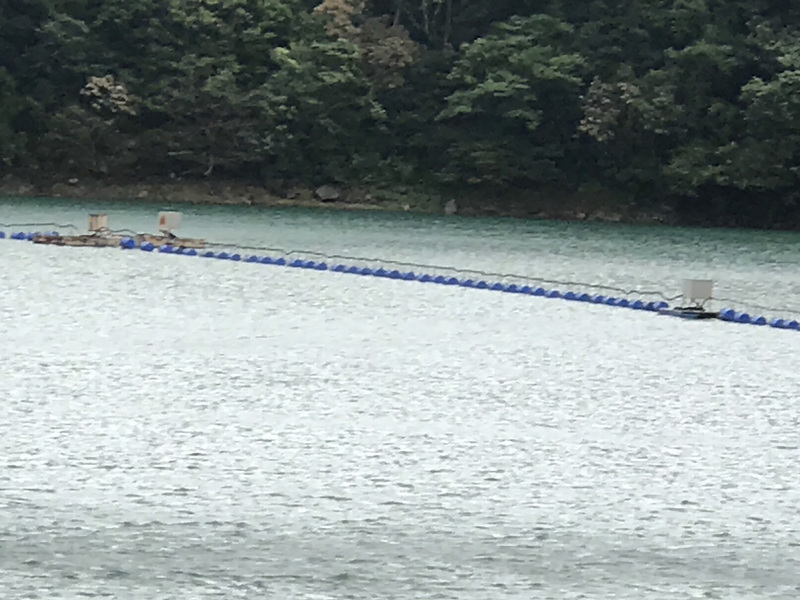 在卡努颱風與東北季風共伴效應影響下帶來豐沛雨量，石門水庫截至15日上午9時，蓄水率已上升至92.29%，旱象紓解，水情燈號也轉為藍燈。<br />(圖：中央社)
