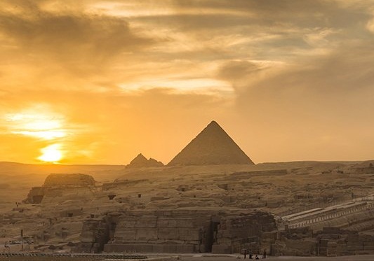 埃及將從7月1日起，允許國際定期航班和外國觀光客，前往最少受到武漢肺炎疫情影響的渡假勝地。(網路圖片)