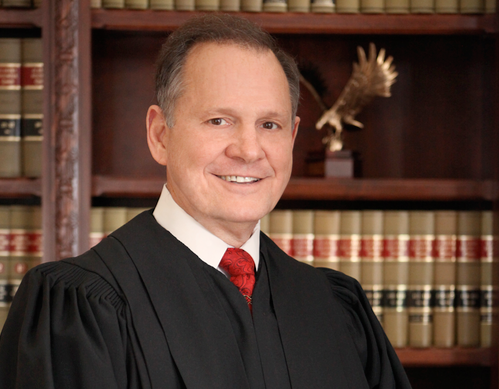 美國共和黨聯邦參議員候選人摩爾(Roy Moore)(圖：摩爾臉書)
