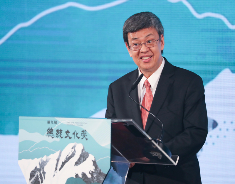 第9屆總統文化獎晚會14日在中山堂光復廳舉行,總統文化獎召集人、副總統陳建仁(圖)出席致詞。<br />(圖:中央社)