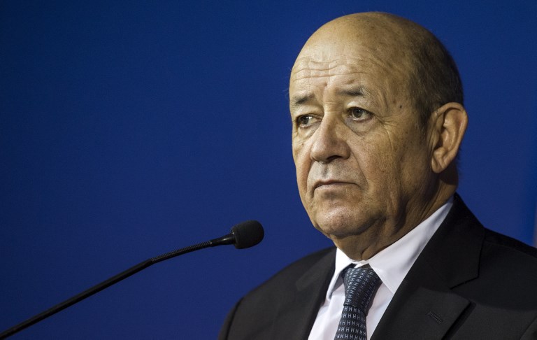 法國外交部長勒德里安(Jean-Yves Le Drian)表示， COVID-19大流行正加大外交「裂痕」、加劇美中之間的相互較勁，並削弱多邊主義。(AFP)