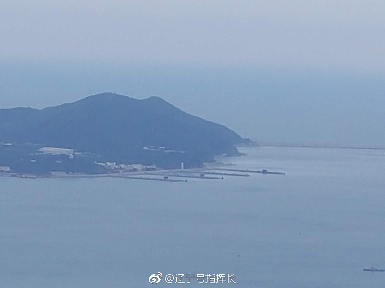 圖為海南三亞基地港。(圖:遼寧號指揮長 微博)