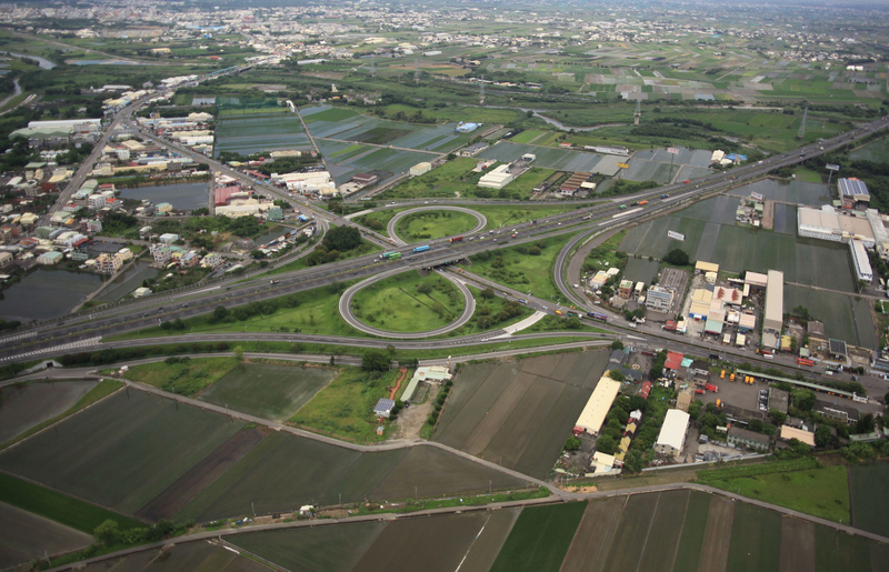 國土署29日表示，國土計畫的實施是要杜絕農地炒作，維護農民權益及農業永續，呼籲尚未提交國土功能分區圖草案的縣市，依法加速辦理。(圖：中央社)