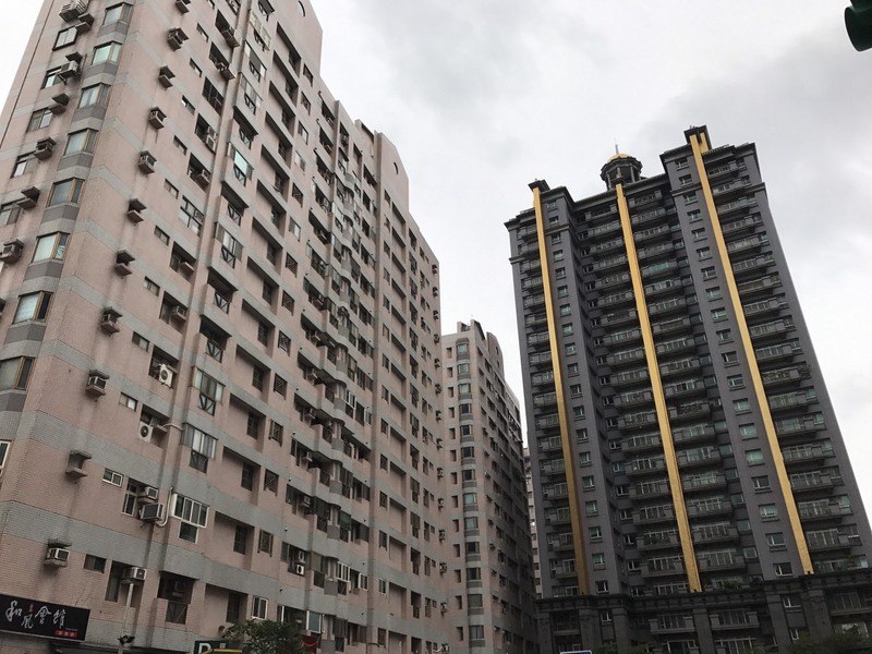 租屋壓力好沉重 租金指數連漲60個月。<br />(圖：中央社)