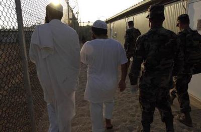 關達那摩灣監獄(Guantanamo Bay prison)(維基百科)