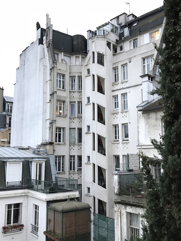 在法國，行政單位規定有人住的房屋室溫須維持在攝氏18到19度，雖無明確罰則，但若不夠暖，住客可訴諸法院。<br />(圖：中央社)