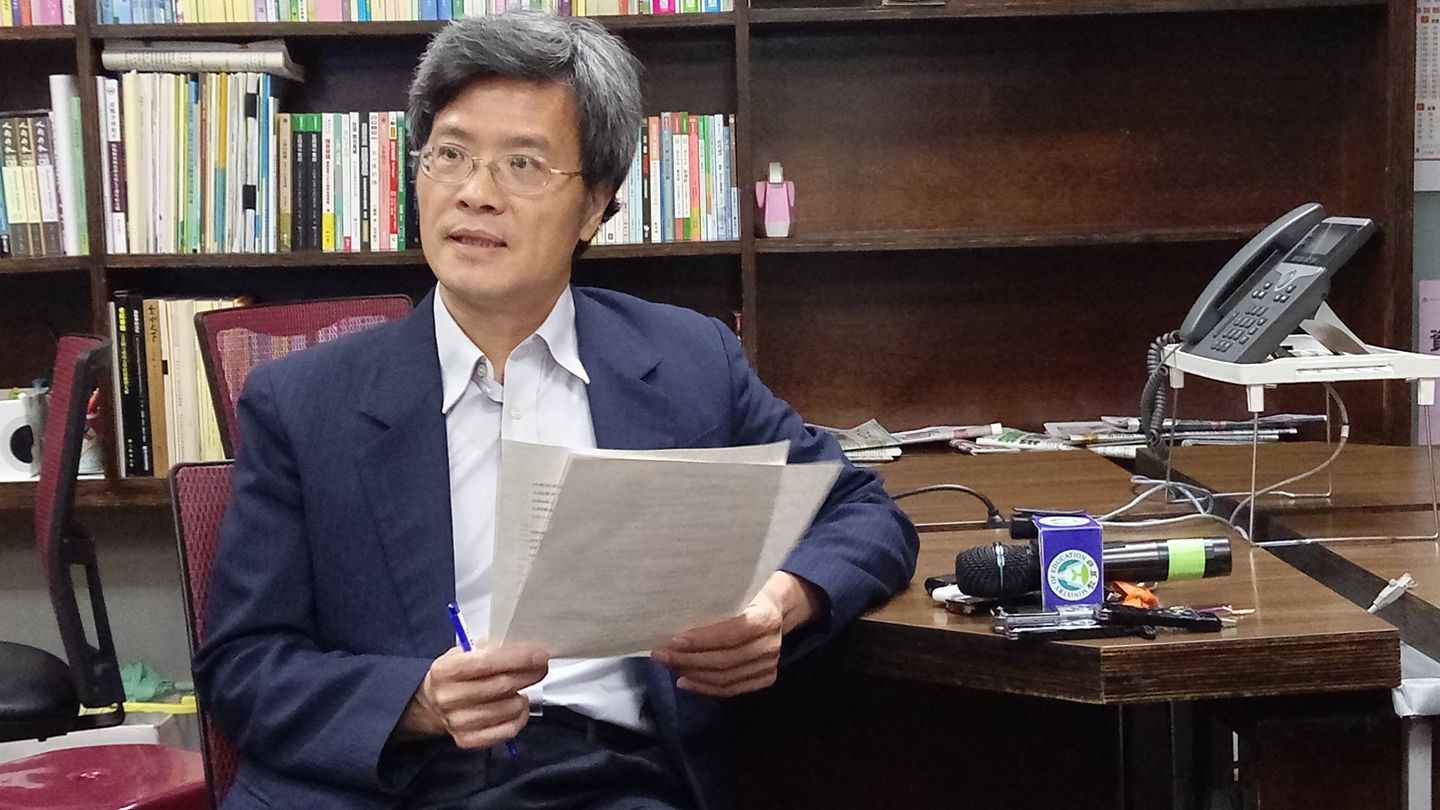 教育部人事處長陳焜元指出，若私校願意發放資遣費，教育部初步同意補助32.5%。（資料照/陳國維 攝）