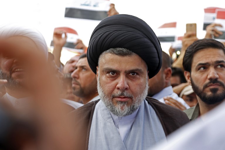 伊拉克什葉派教士薩德(Moqtada al-Sadr)3日要求解散國會，舉行大選。(AFP)