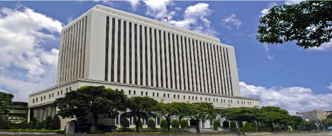 台灣中央銀行公布國內銀行5月辦理人民幣業務最新情況，存款餘額較上月稍有回升，來到2,463.74億。(資料照片)