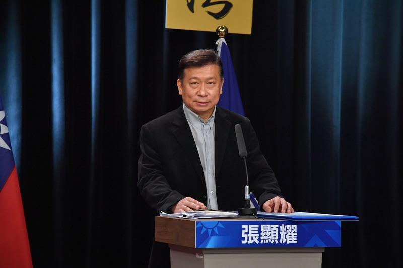 高雄市政府表示，義大醫院未能提出張顯耀（圖）與院方工作的相關佐證資料，因此可對義大醫院開罰新台幣30萬元、對張開罰1.5萬元。(圖：中央社)