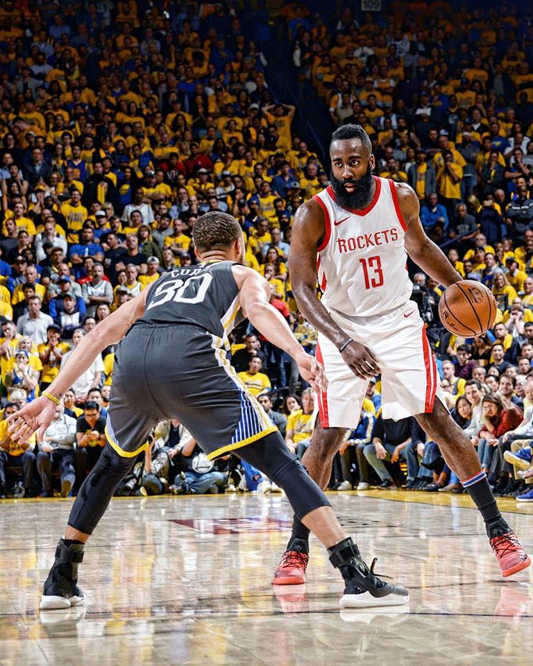 美國職籃NBA休士頓火箭隊總經理摩瑞(Daryl Morey)日前推文支持香港反送中示威，導致休士頓火箭隊遭CCTV停止轉播。圖為休士頓火箭的當家球星「大鬍子」哈登(James Harden)。(火箭推特)