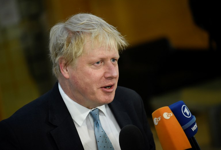 英國首相強生(Boris Johnson)27日說，他領導的倫敦政府將會遵守國會通過的法律，相信英國能夠在與布魯塞爾達成協議的狀況下脫離歐盟。 (AFP)