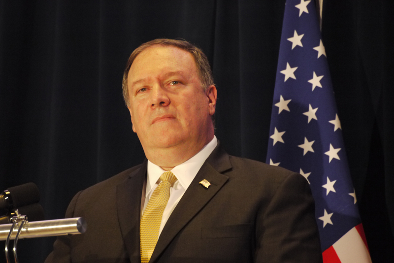 在川普政府中被視為抗中鷹派戰將的美國國務卿蓬佩奧(Mike Pompeo)，26日展開亞洲四國，包括印度、斯里蘭卡、馬爾地夫與印尼的訪問，希望積極結盟區域國家共同對抗中國。(圖：中央社)