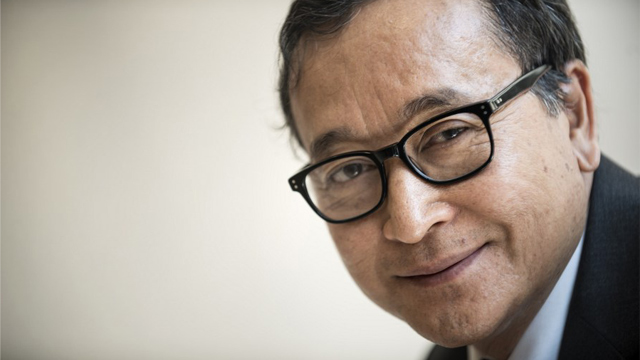 儘管歐盟已經揚言制裁，柬埔寨今天(28日)仍然再度下令，要逮捕流亡法國的柬埔寨反對派領袖山嵐西(圖)。（AFP）